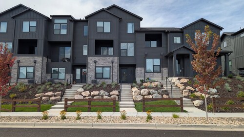 Snowbasin, Powder, IKON, Workstation, Ski home