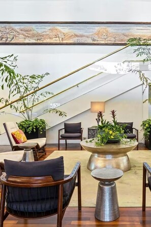 Interior - Luana Waikiki Hotel & Suites (Honolulu)