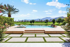 A heated pool - Mountain View Oasis | Pool, Spa, Golf, Tennis, BBQ, EV Charger! (La Quinta)