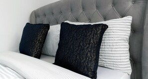 3 chambres, fer et planche à repasser, accès au Wi-Fi (inclus)