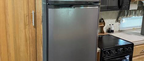 Micro-ondes, four, plaque de cuisson