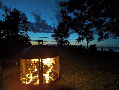 Lakefront winter cabin with ice road access nearby