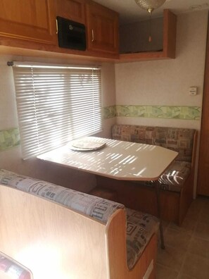 Mobile Home, Patio, Mountain View | Laptop workspace, iron/ironing board, free WiFi, bed sheets - La Polcura Lodge Turismo (O'Higgins)