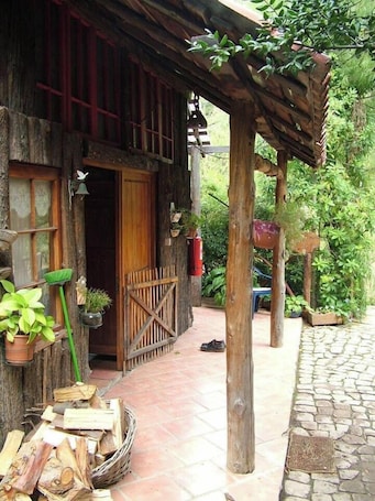 Family Cabin, 2 Bedrooms, Patio, Garden View. La Polcura Lodge Turismo