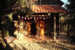 Family Cabin, 2 Bedrooms, Patio, Garden View - La Polcura Lodge Turismo (San Fernando)