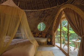 ファミリー ルーム | デスク、WiFi (無料)、ベッドシーツ