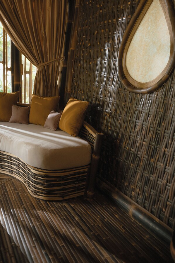 Deluxe Double Room, Balcony, Garden View