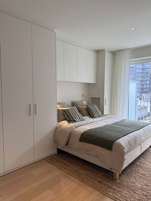 Apartment | 2 bedrooms - 100 Meter Beachfront Bliss Balcony Sea Views (Knokke-Heist)