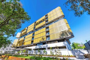 Exterior - Modem One Bedroom Apartment on Northbourne Avenue (Dickson)