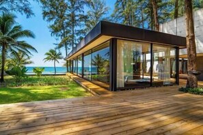 Terrace/patio - Grand Villa Noi | Luxury 5BR Natai Beach Villa | Infinity Pool (Khok Kloi)