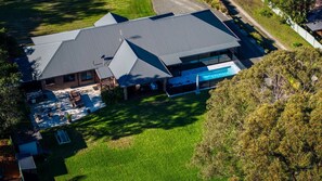 Exterior - The Wildwood Luxury Escape with Pool, Hot Tub and Space for the Whole Group (Kearsley)