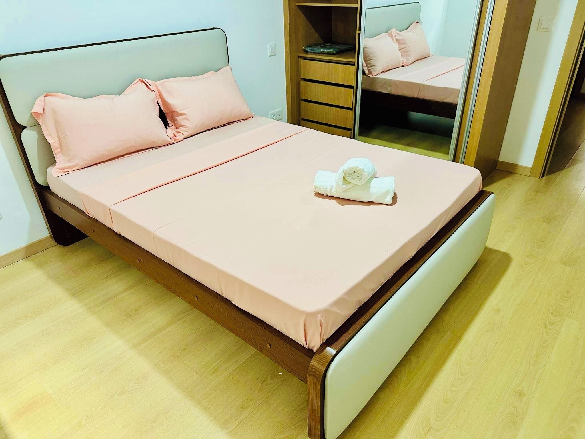 3 間睡房、上網