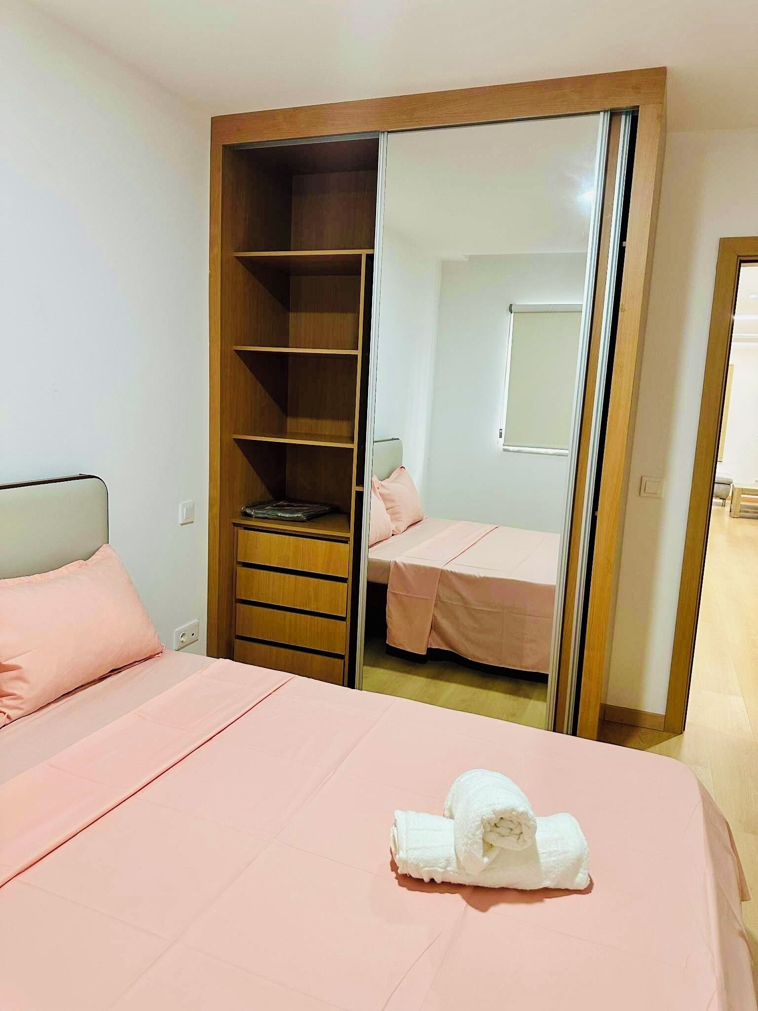 3 bedrooms, Internet