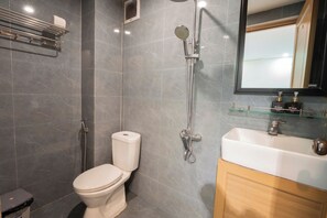 Villa, Balcony, Pool View | Bathroom | Free toiletries, hair dryer, slippers, towels