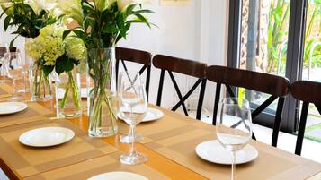 Daily cooked-to-order breakfast for a fee