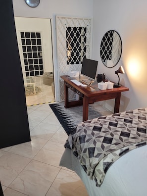 1 chambre, fer et planche Ă repasser, Wi-Fi, literie fournie