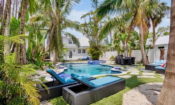 Outdoor pool, a heated pool