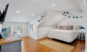 4 室のベッドルーム、アイロン / アイロン台、旅行用ベビーベッド、WiFi (無料)