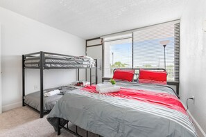 1 室のベッドルーム、WiFi、ベッドシーツ