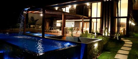 Piscine couverte