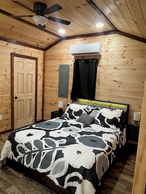 Free WiFi, bed sheets, wheelchair access