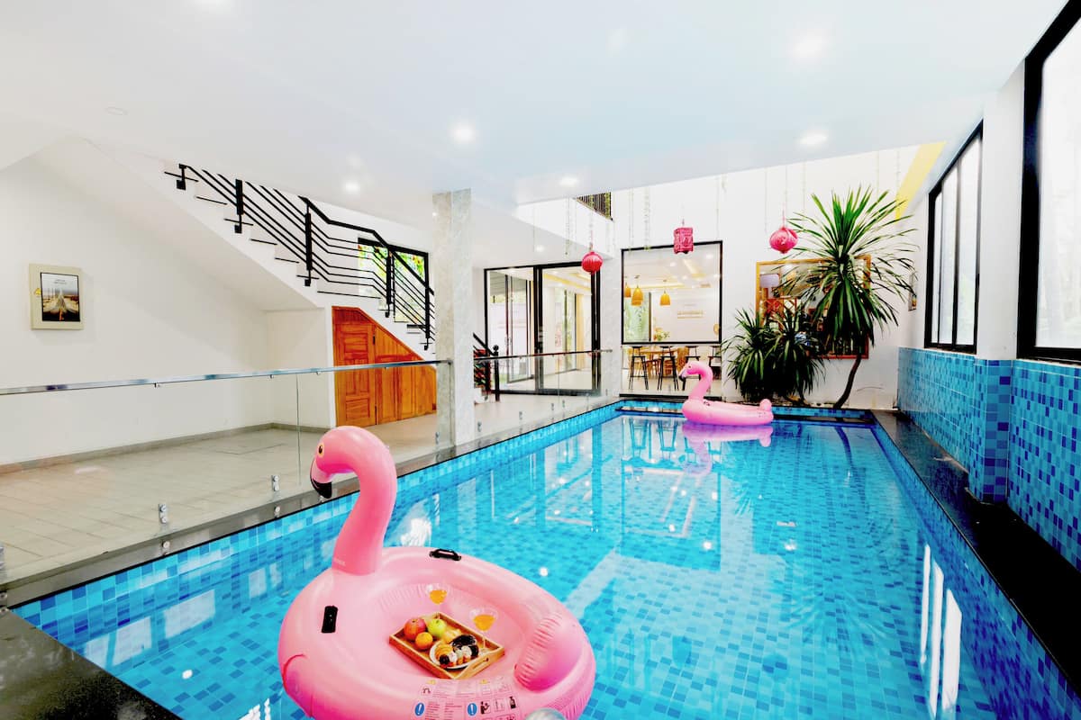 Luxury Villa, Pool View | Lake view