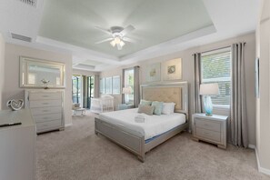 7 chambres, fer et planche à repasser, Wi-Fi, draps fournis