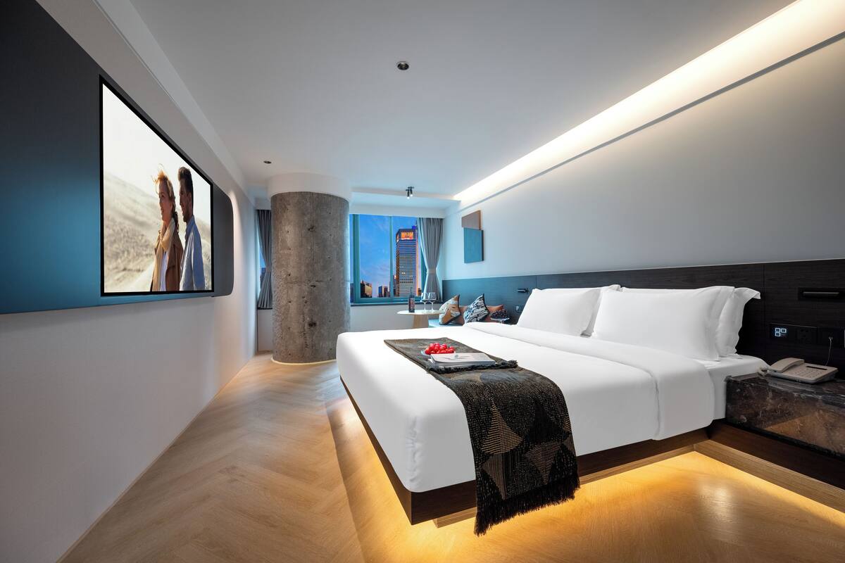 Chambre Simple Confort, vue jardin | Rideaux occultants, fer et planche à repasser, Wi-Fi gratuit