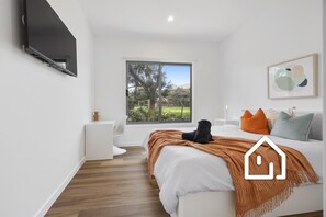 4 habitaciones, tabla de planchar con plancha y wifi