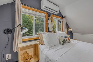 5 chambres, bureau, fer et planche Ă repasser, lit parapluie