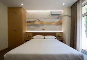 Cortinas blackout y sistema de insonorización 