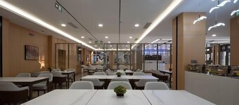 Qinhuangdao Beidaihe Yijing Hotel