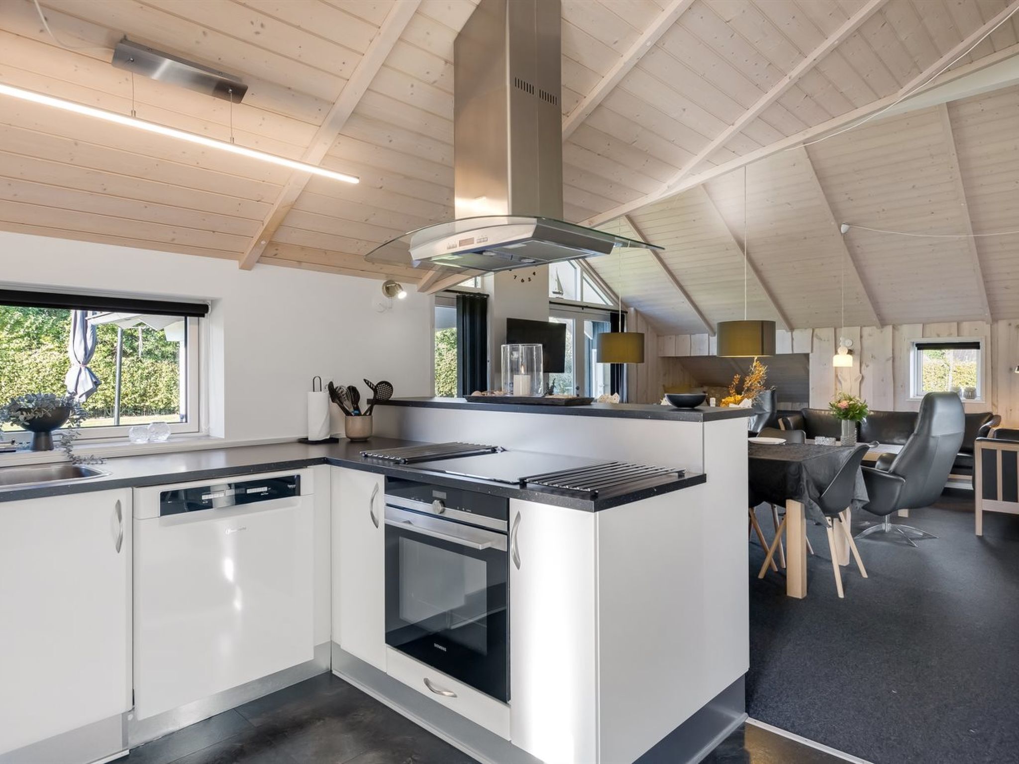 Fridge, microwave, dishwasher, cookware/dishes/utensils