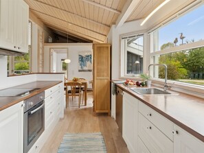 Fridge, dishwasher, cookware/dishes/utensils