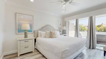 4 bedrooms, iron/ironing board, Internet, bed sheets