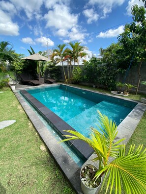 Udendørs pool