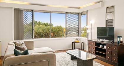 Designed Stay-Convenient, Coastal, Comfortable