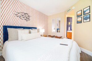2 bedrooms, iron/ironing board, travel cot, free WiFi - Sleeps 6 - 2BR Condo Near Ober w/ Indoor Pool (Gatlinburg)