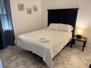 4 bedrooms, free WiFi, bed sheets