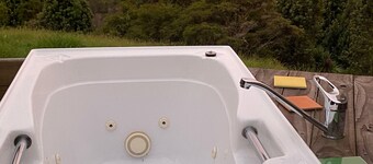 Kiwi cabin in paradise