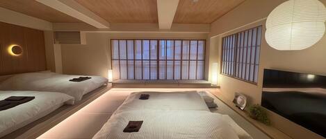 Free cots/infant beds, free WiFi, bed sheets