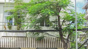 Couples treatment rooms