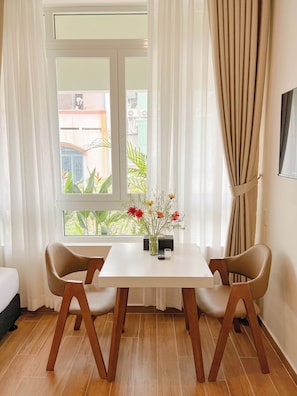 Superior Studio Suite, Kitchen, City View | View from room