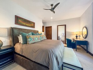 4 chambres, bureau, Wi-Fi, literie fournie