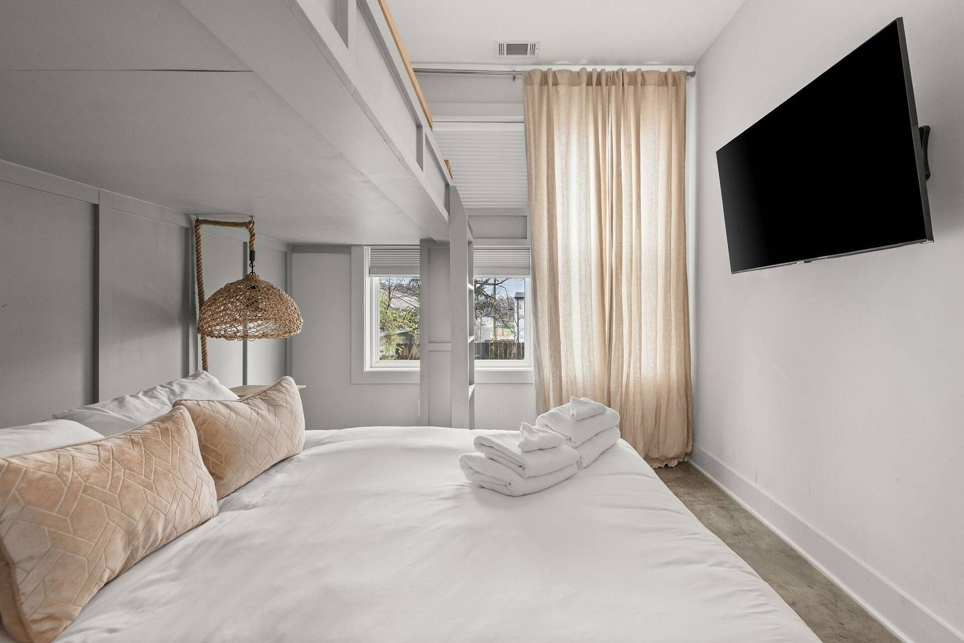 Internet, bed sheets