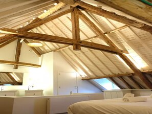 House | 3 bedrooms, bed sheets