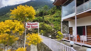 Front of property - Yamunotri Heli Resort (Rajgarhi)