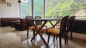 Restaurant - Yamunotri Heli Resort (Rajgarhi)