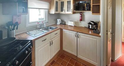 2 bedroom accommodation in Burnham-on-Sea