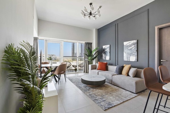 Televisión, oficina